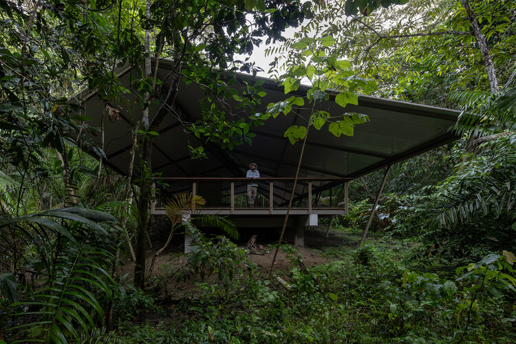 Refuge in the Rainforest - Tour Guide Training Center / Héctor Ayarza + Estudio Garúa - Image 14 of 26