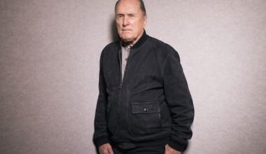 Tributes flow for Robert Duvall