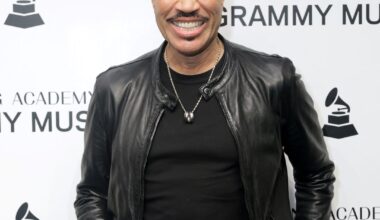 How to Say Lionel Richie Name: Pronunciation 