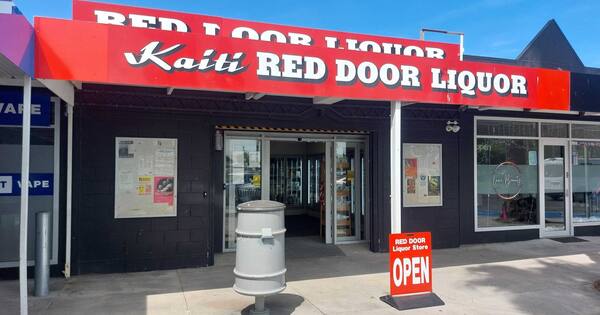 Gisborne principal says liquor store turned a bus shelter into 'day club'