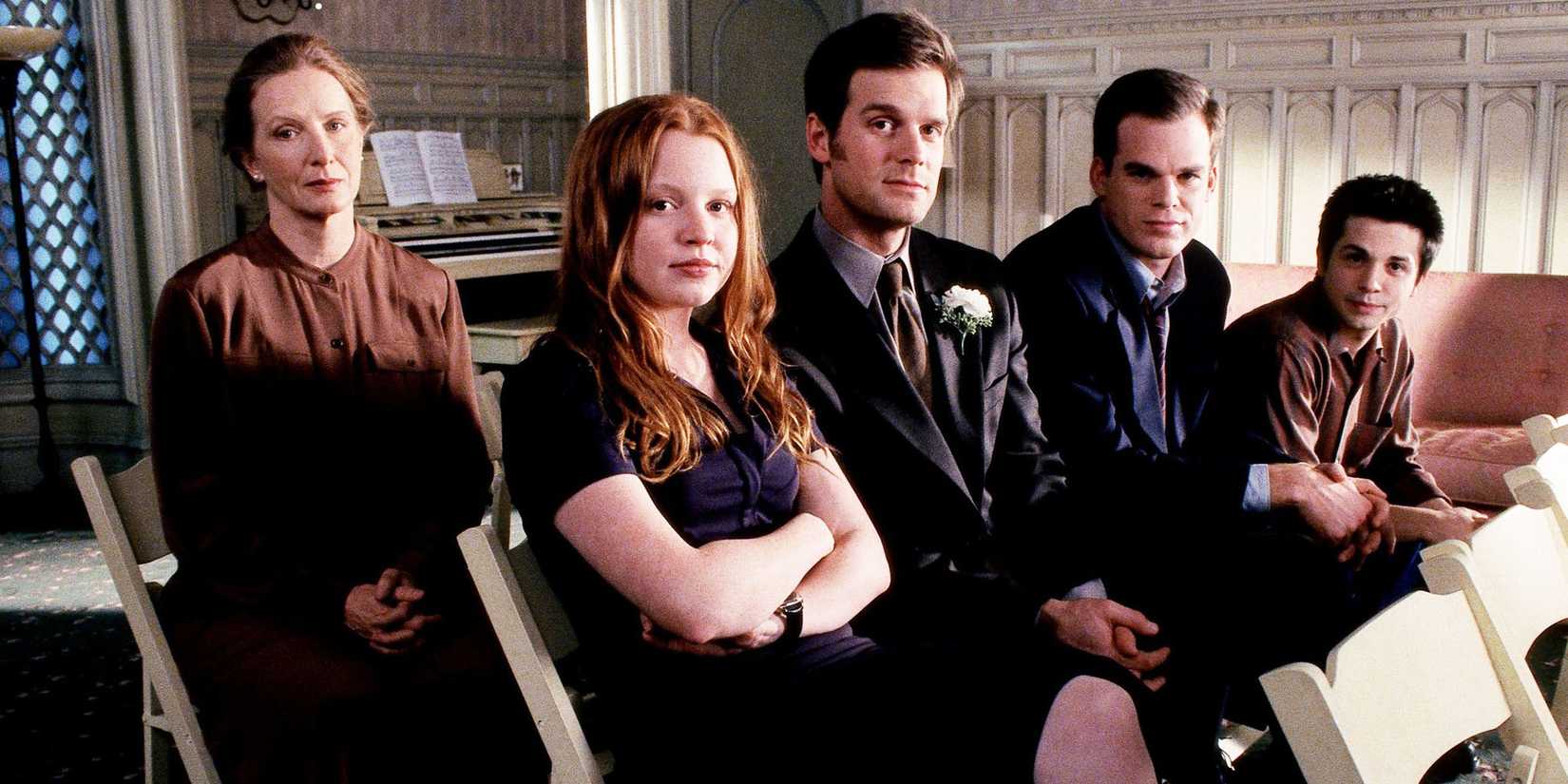 The Fisher family at the funeral home on Six Feet Under