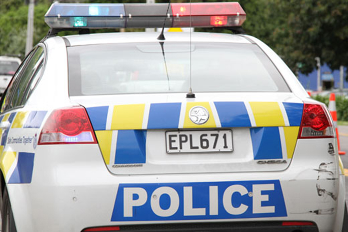 SunLive - Truck and car crash near Tauranga college