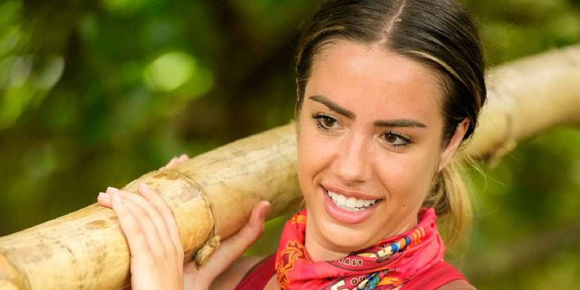 Dee competes in Survivor 45