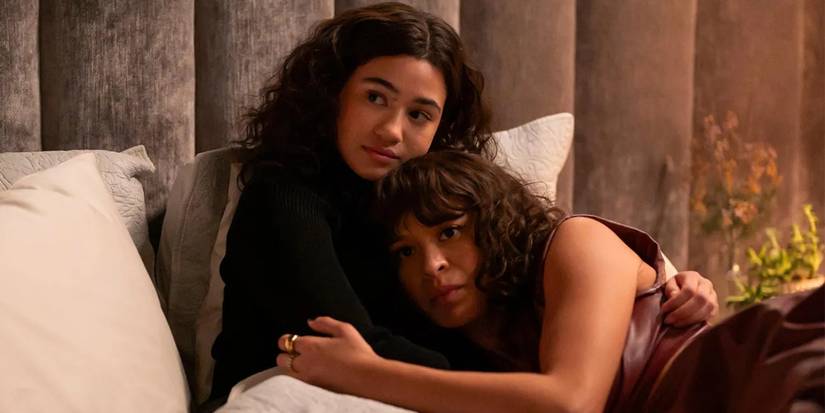 Alicia Crowder as Diana and Sonia Mena as Pippa in 'Tell Me Lies.'