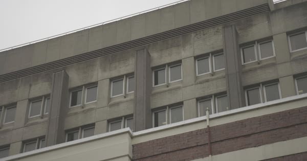 Treasury warns hospitals need investment, says Govt should borrow more