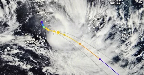 Red alert issued for Vanuatu province as Cyclone Urmil passes nearby