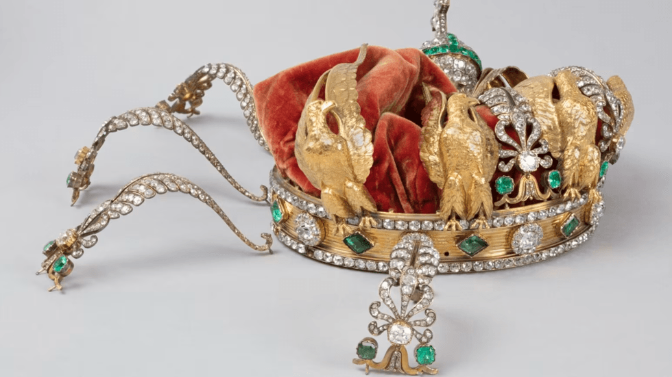 \u200bThe museum has released an image of the crown