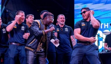 Fabulous Fremont Street: Atmosphere hits fever pitch in Vegas - NRL.com