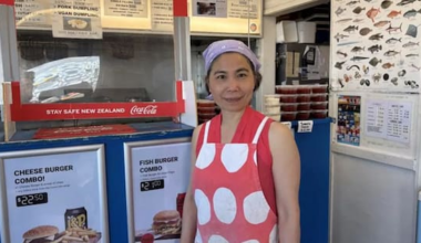 Sales plummet for business near Moa Point sewage spill