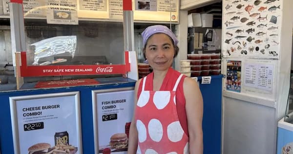 Sales plummet for business near Moa Point sewage spill