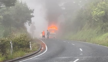 Older students alert bus driver to smoke, help younger kids to safety