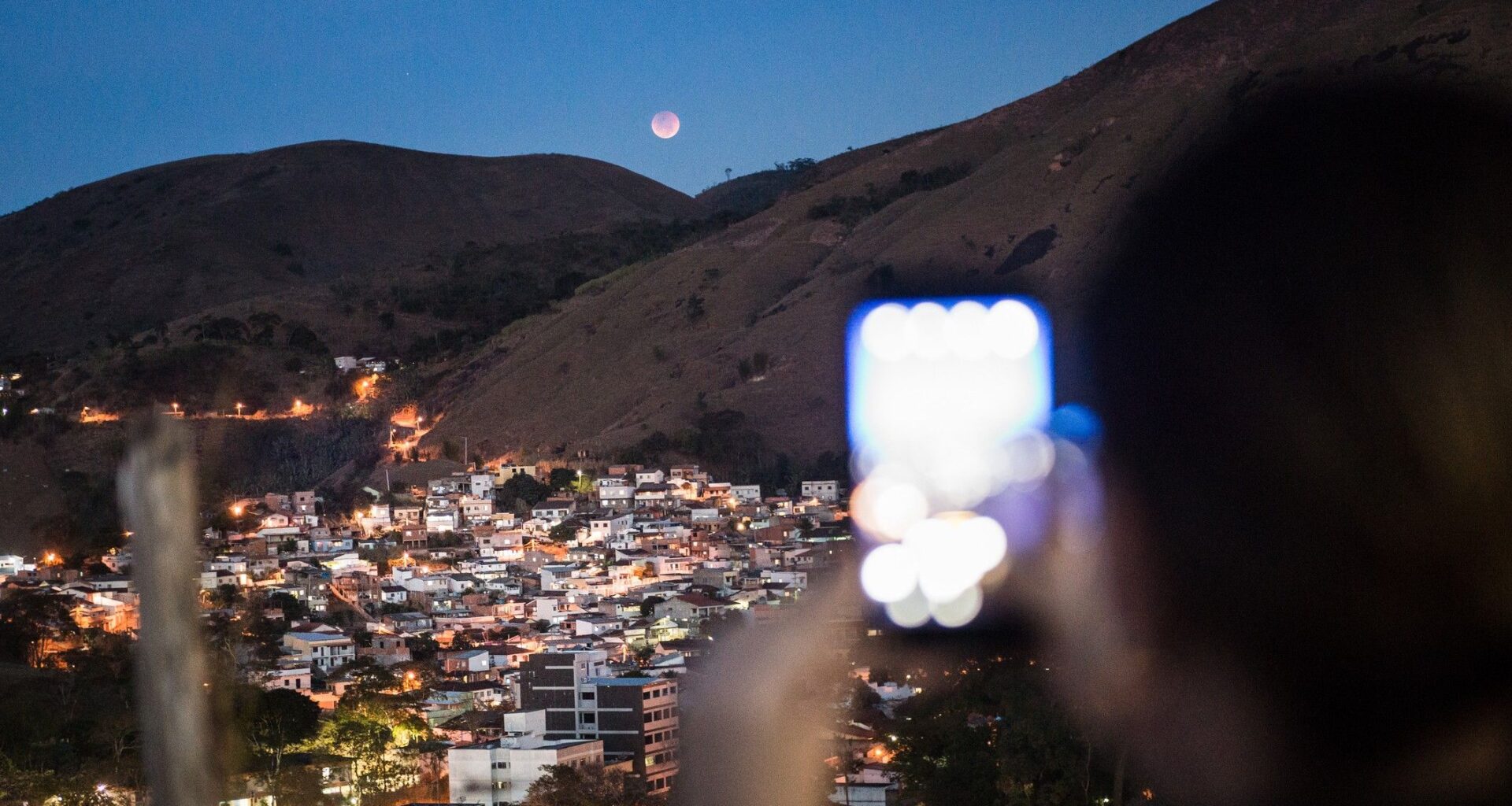 7 easy tips for photographing the 'blood moon' total lunar eclipse on March 3