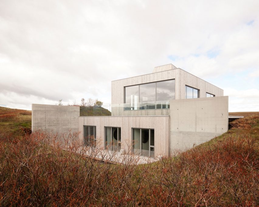 Rear view of the Swan Nest residence by Yrki Arkitektar