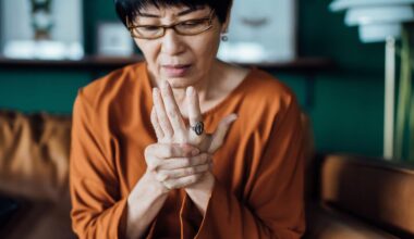 Doctors Reveal 6 Subtle Signs of Joint Inflammation