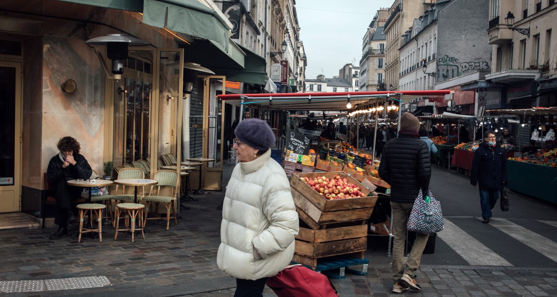 European economic and consumer sentiment drops in March