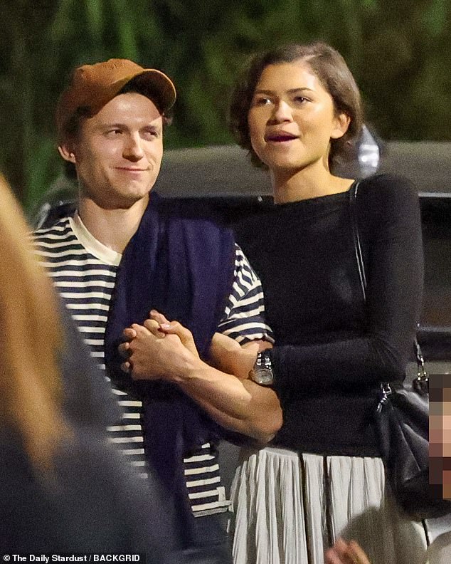 Those wedding rumors hit fever pitch after AI photos of their supposed wedding went viral