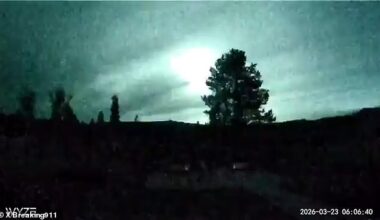 Hundreds of people across the western US reported seeing a mysterious green flash ripple across the sky this week