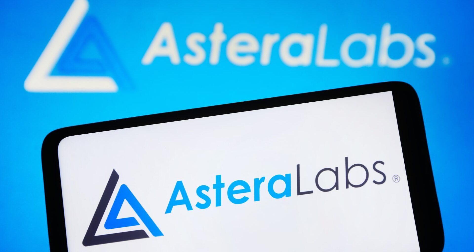 Loop Capital thinks this chip manufacturer could more than double on an AI ‘super cycle’