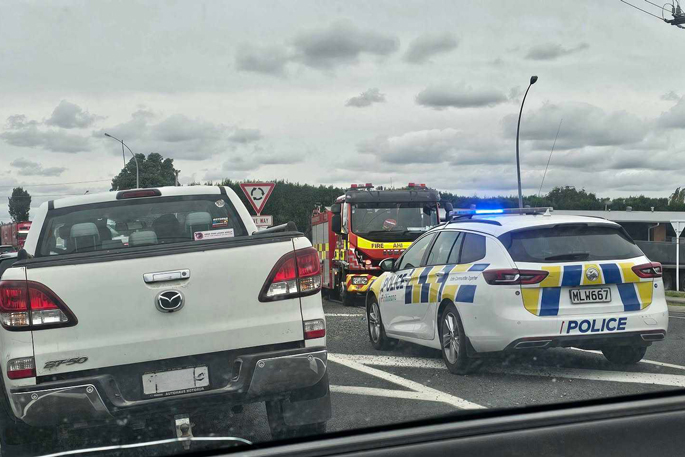 SunLive - Te Puke Highway crash causes traffic delays