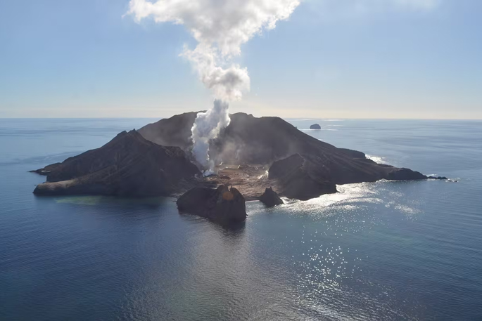 SunLive - Flights cancelled due to volcanic ash cloud