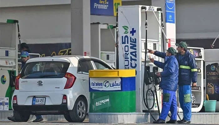 Govt approves Rs23bn subsidy, keeps petrol, diesel levies unchanged