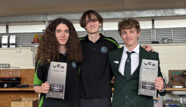 SunLive - Tauranga team headed for world robotics champs