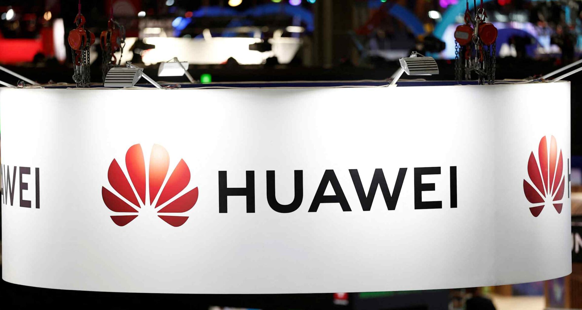Huawei debuts top AI supercomputer overseas in challenge to Nvidia