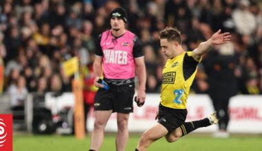 Hurricanes lose first-five for rest of Super Rugby campaign