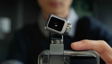 China's Honor hopes 'robot phone' can energize sluggish market