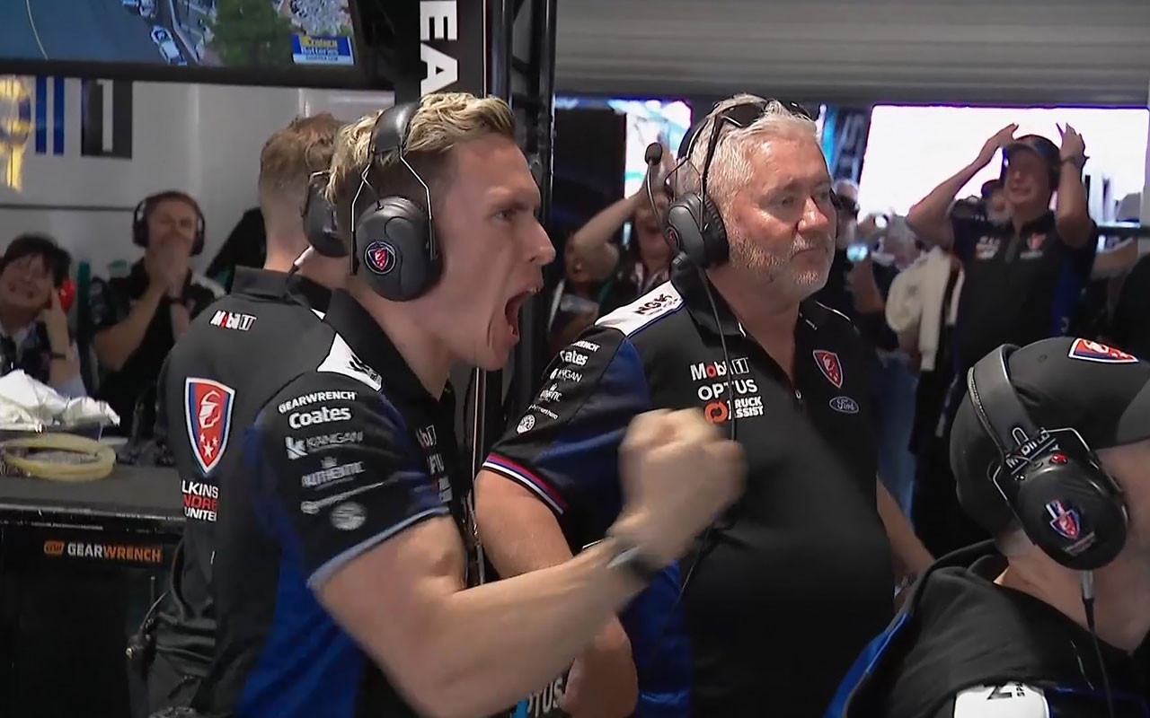 Supercars news: Walkinshaw slams ‘crayon eaters’ claiming team conspiracy