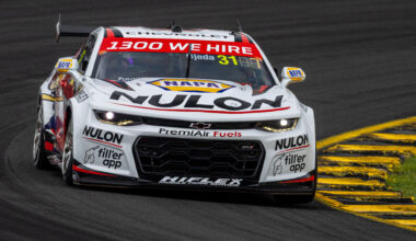 Big crash stops second Melbourne Supercars practice