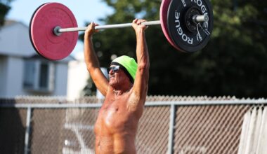 Can you gain muscle while losing fat? What the science says