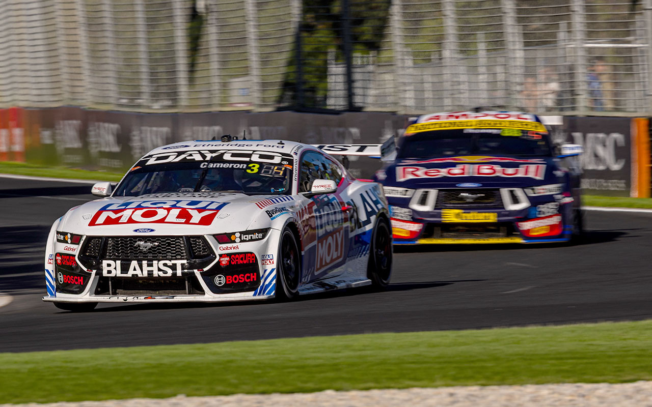 Supercars news: Driver overcome by fumes after Albert Park clash