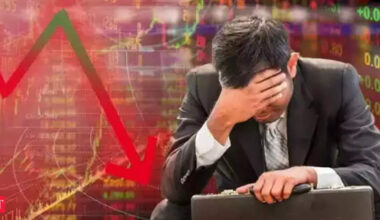 Dow Falls 550 Points as S&P 500 and Nasdaq Slide: US stock market crash: Dow, S&P 500 and Nasdaq down today - Here's biggest gainers and losers amid Dow Jones 550 crash