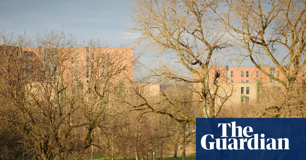 Analysis finds urban areas in England where no one lives within 15-minute walk of nature | Access to green space