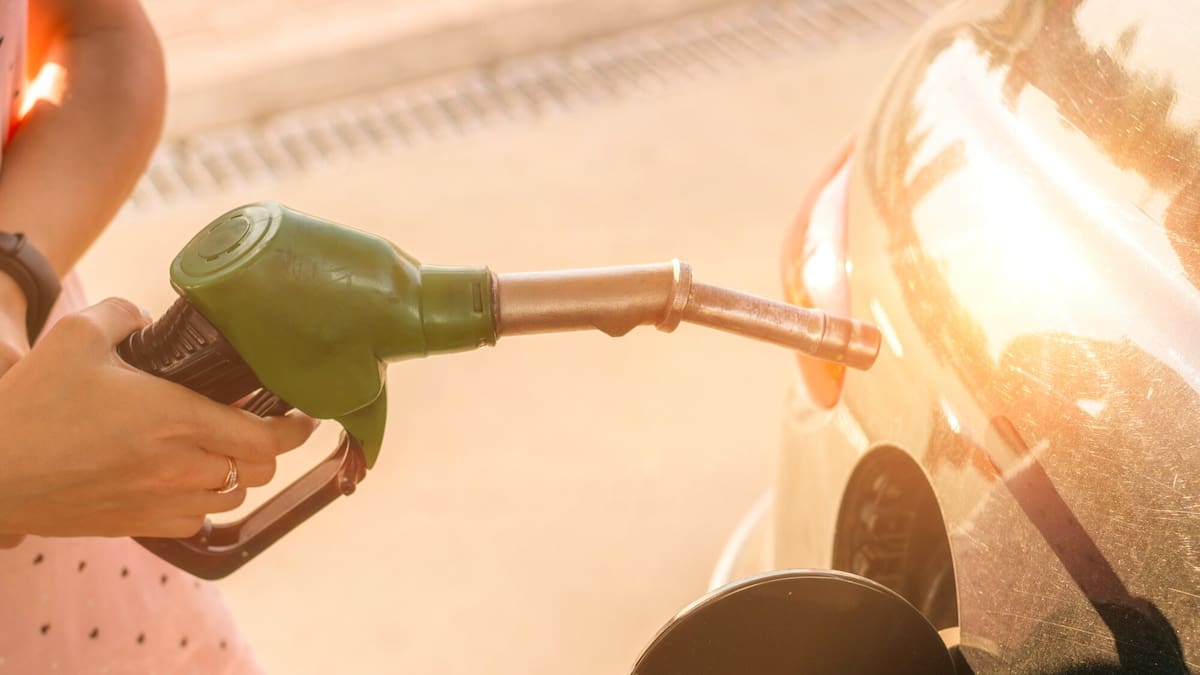 Shane Jones urges drivers to report fuel price gouging to Commerce Commission