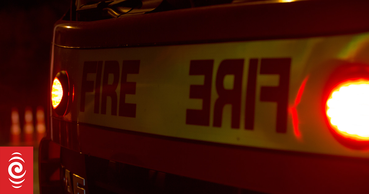 Fire at Rotorua car wreckers sends thick smoke over city