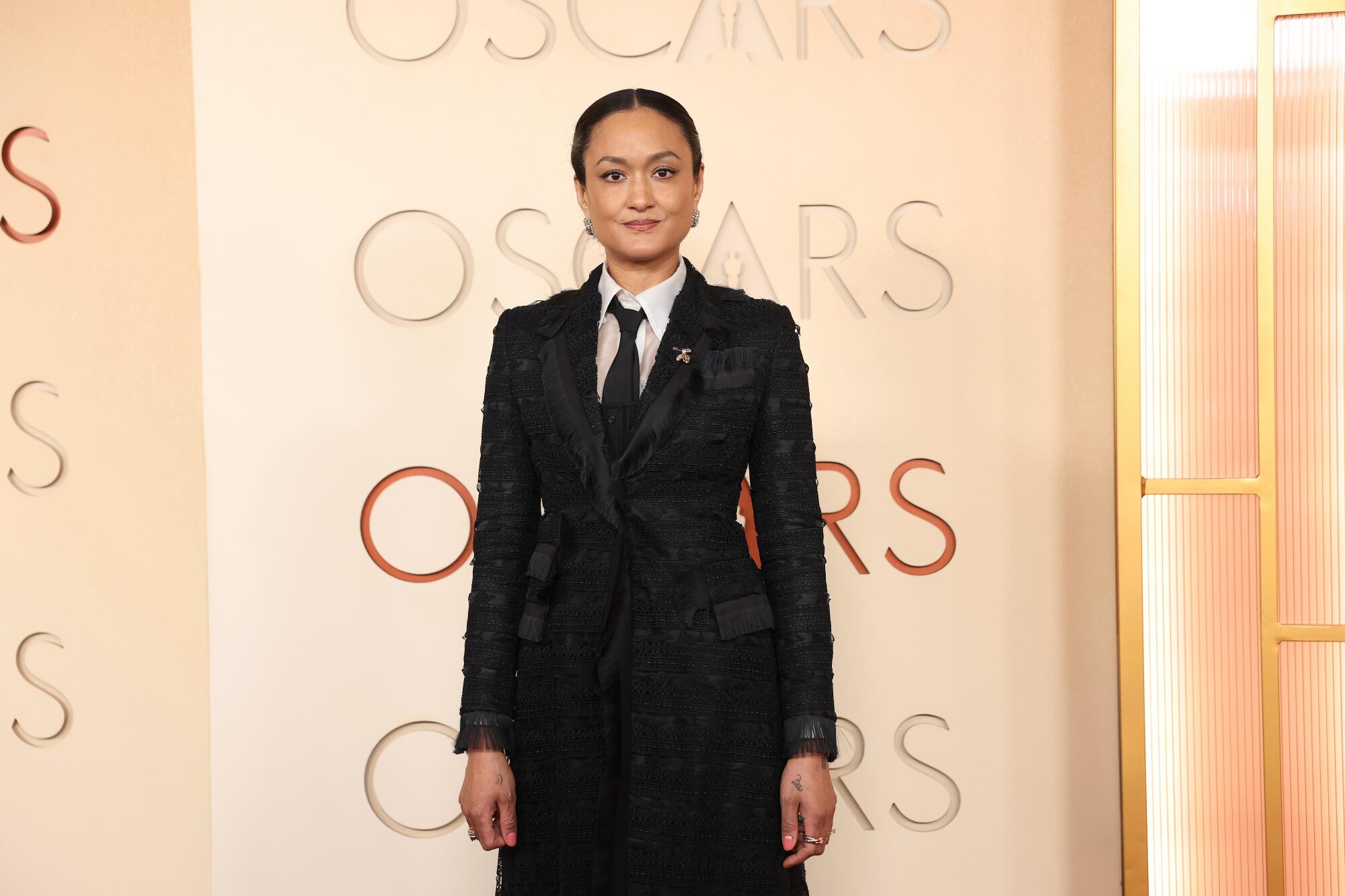 Autumn Durald Arkapaw poses on the red carpet.