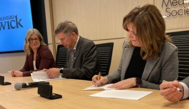 Health spending in N.B. not exempt from cuts, Holt says