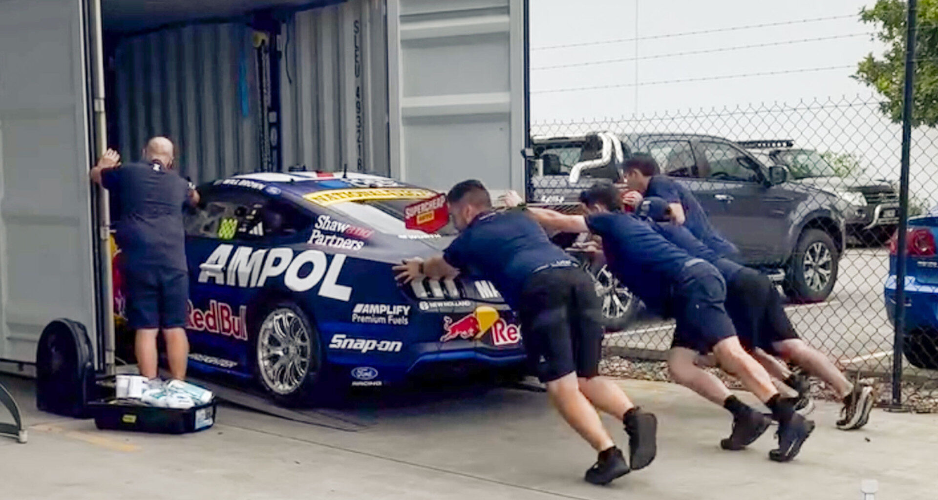 Supercars news: How three-car teams have impacted New Zealand travel