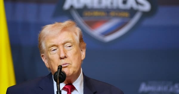 Trump doubles down on 'no Churchill' criticism of Starmer