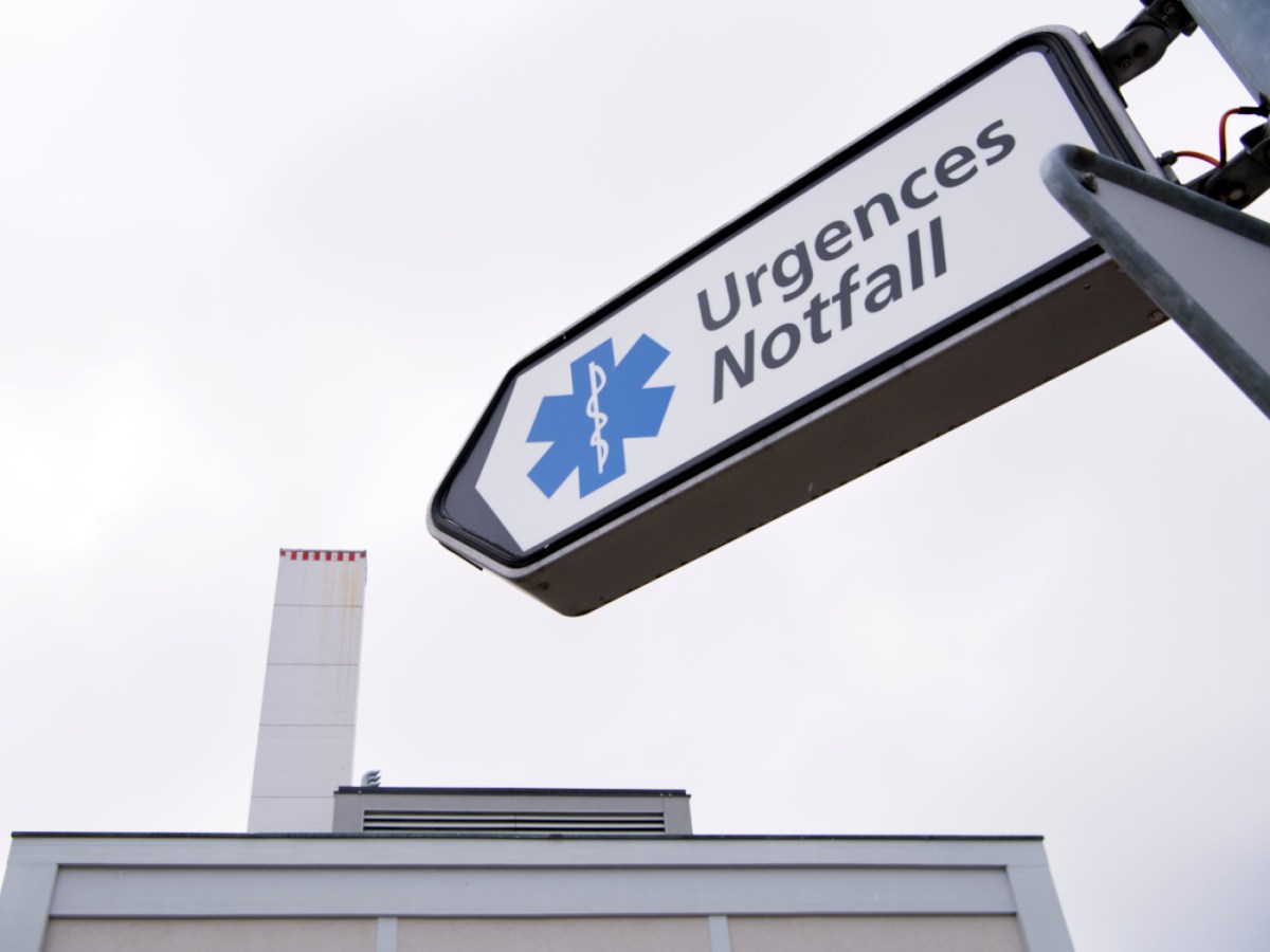 Swiss lawmakers back CHF50 fee for emergency hospital visits