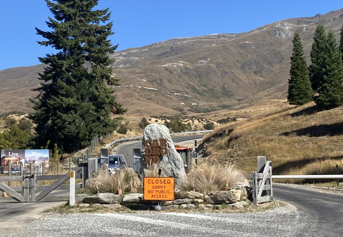 Truck driver killed in crash near Wānaka