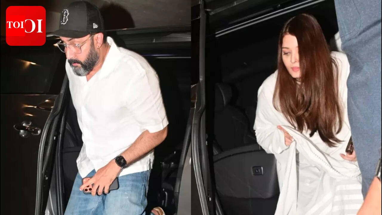 Aishwarya Rai Bachchan and Abhishek Bachchan arrive at Manish Malhotra's residence to offer condolences on his mother's demise - PICS |