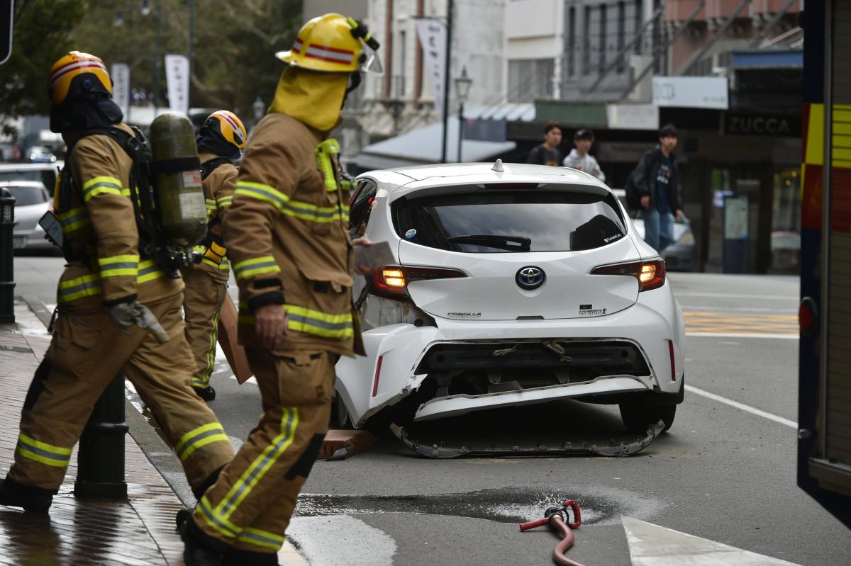 Loud boom as hybrid vehicle 'explodes' in central Dunedin