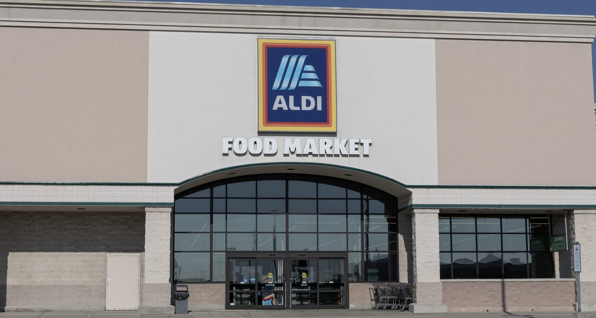 Aldi Discount Supermarket. Aldi sells a range of grocery items, including produce, meat and dairy at discount prices. stock photo
