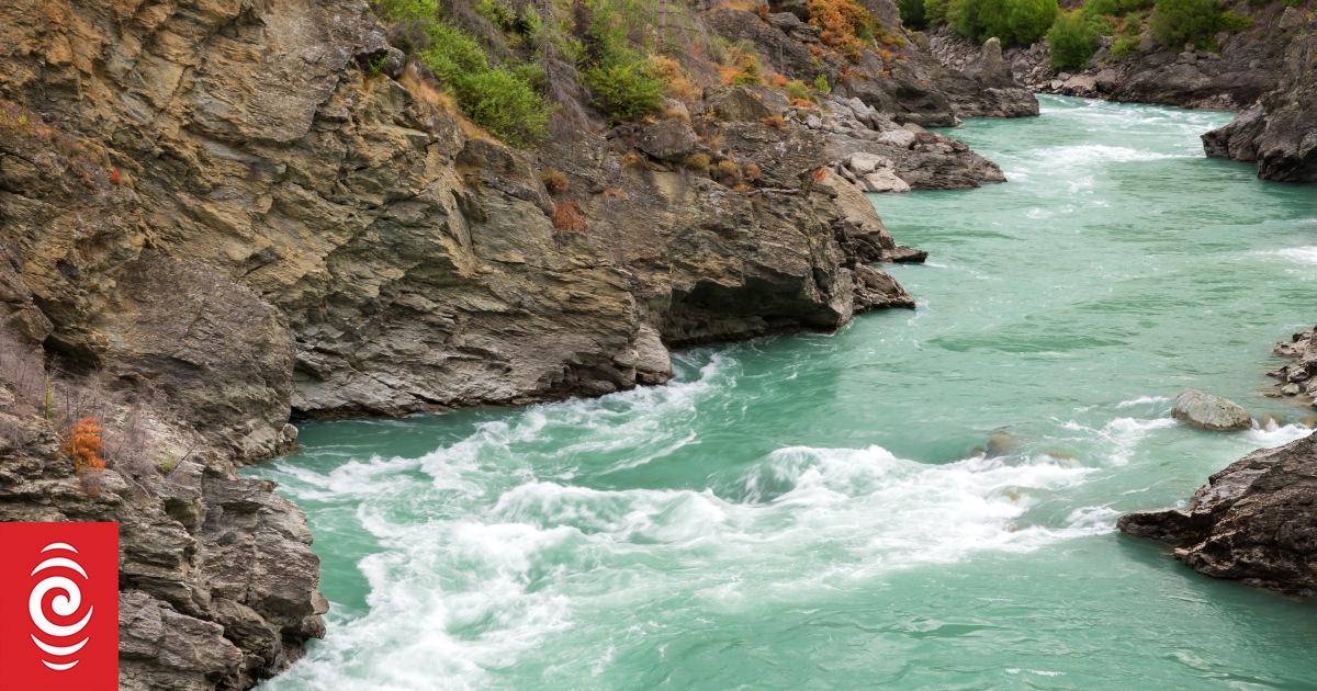 Pumping wastewater into Kawarau River only option, Queenstown mayor says