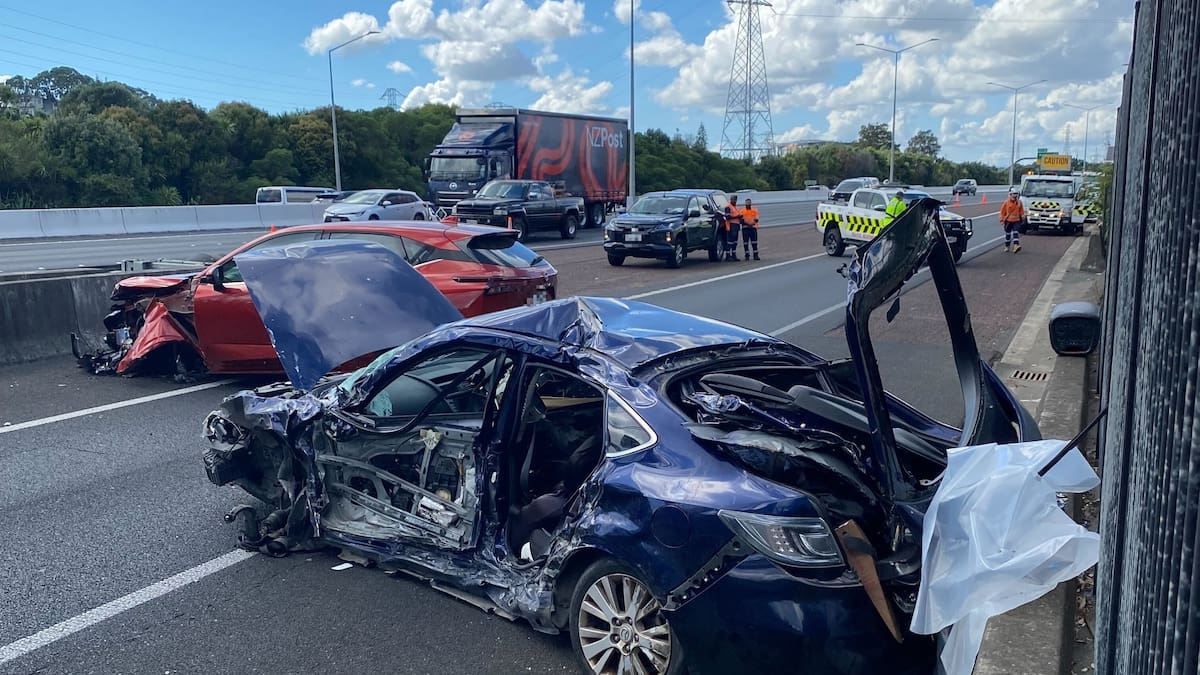 Horror weekend on NZ roads as six people die in six separate crashes