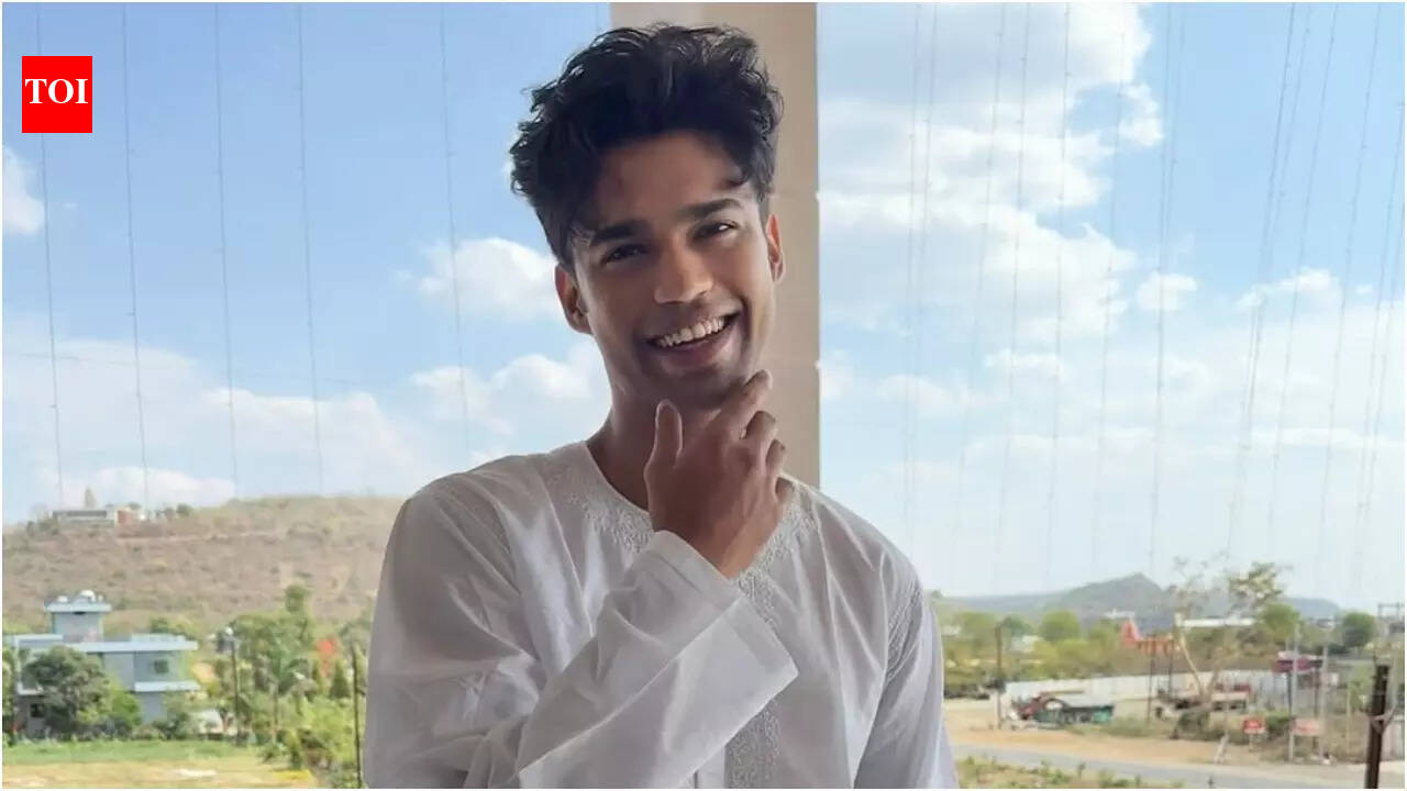 Tabu gifts a kurta to Irrfan Khan’s son Babil Khan on Eid - see photo | Hindi Movie News