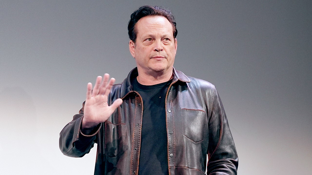 Vince Vaughn says late-night shows are 'agenda-based,' all 'the same'